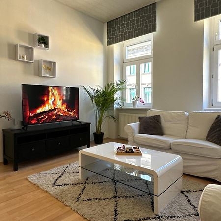 Charmante Zentral Gelegene Wohnung Wien Exteriör bild