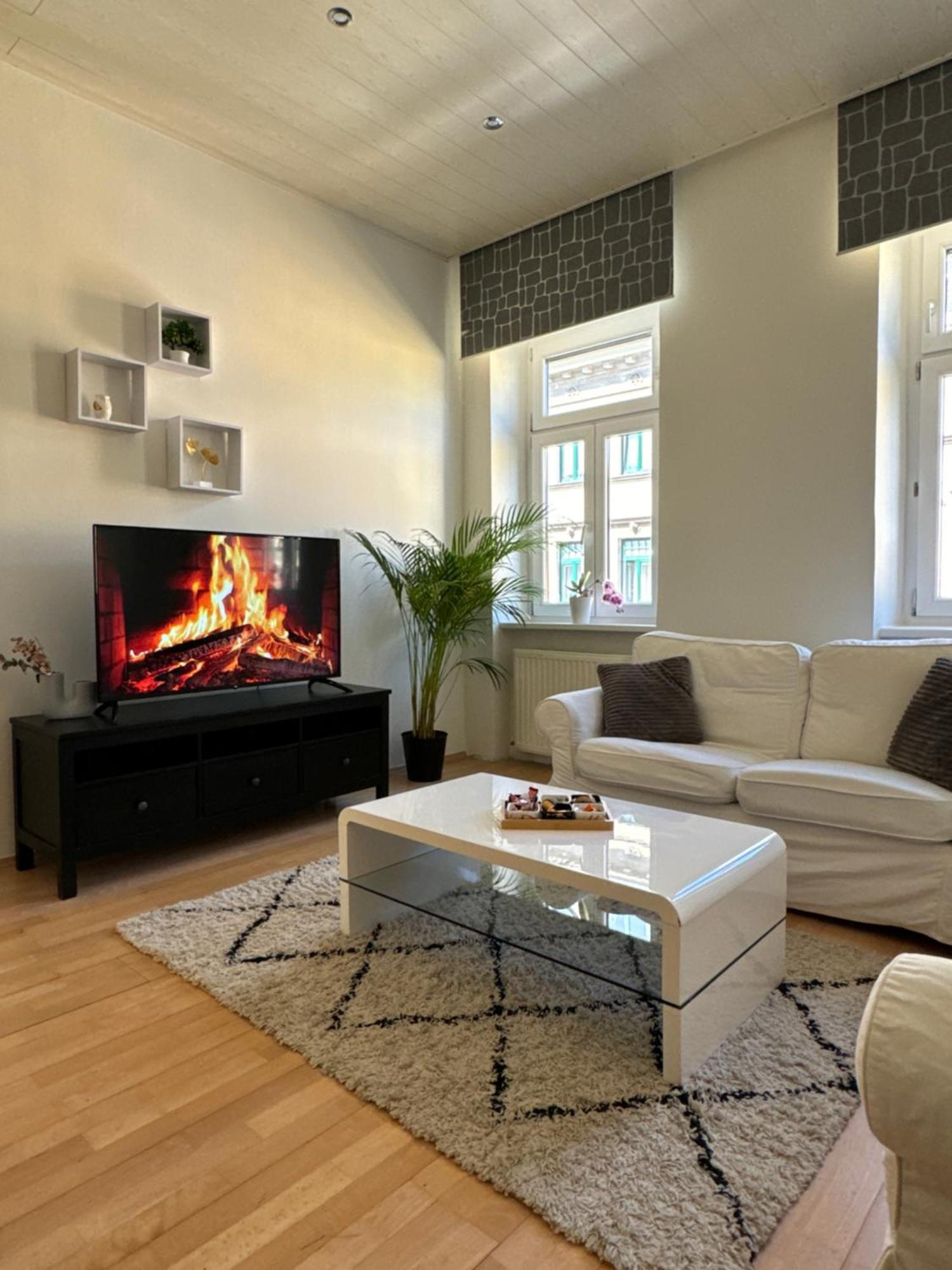 Charmante Zentral Gelegene Wohnung Wien Exteriör bild